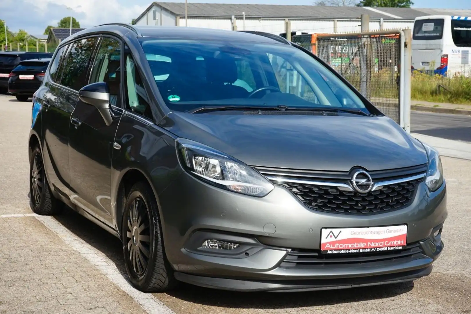 Opel Zafira 1.4 Turbo*7 Sitzer*Navi*Ahk* Gris - 2