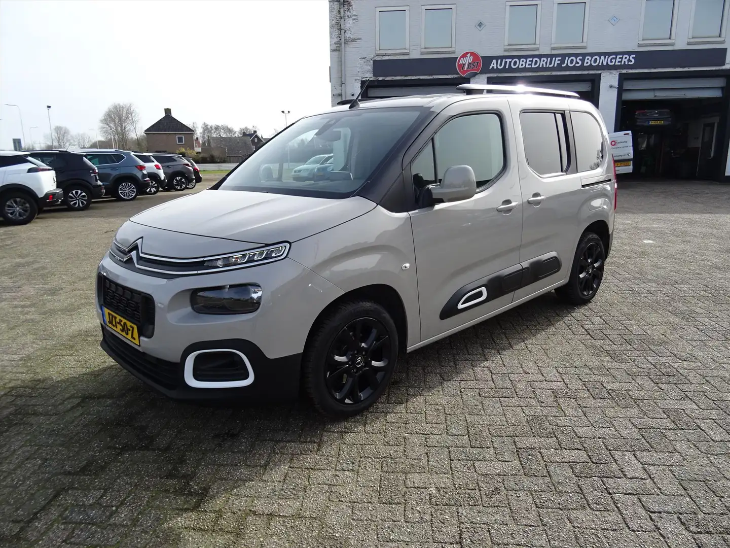 Citroen Berlingo 1.2 PureTech 110pk S&S XL Live Gris - 1