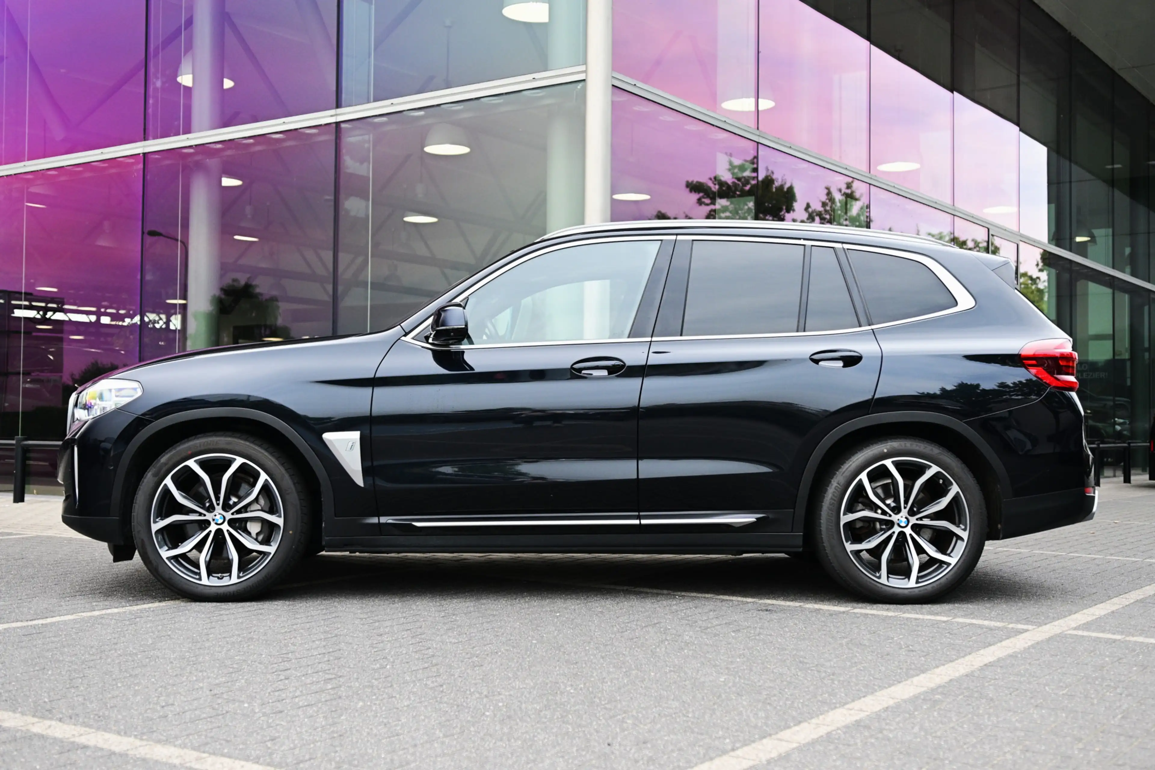 BMW iX3 High Executive / Sportstoelen / Comfort Access / H — photo 5