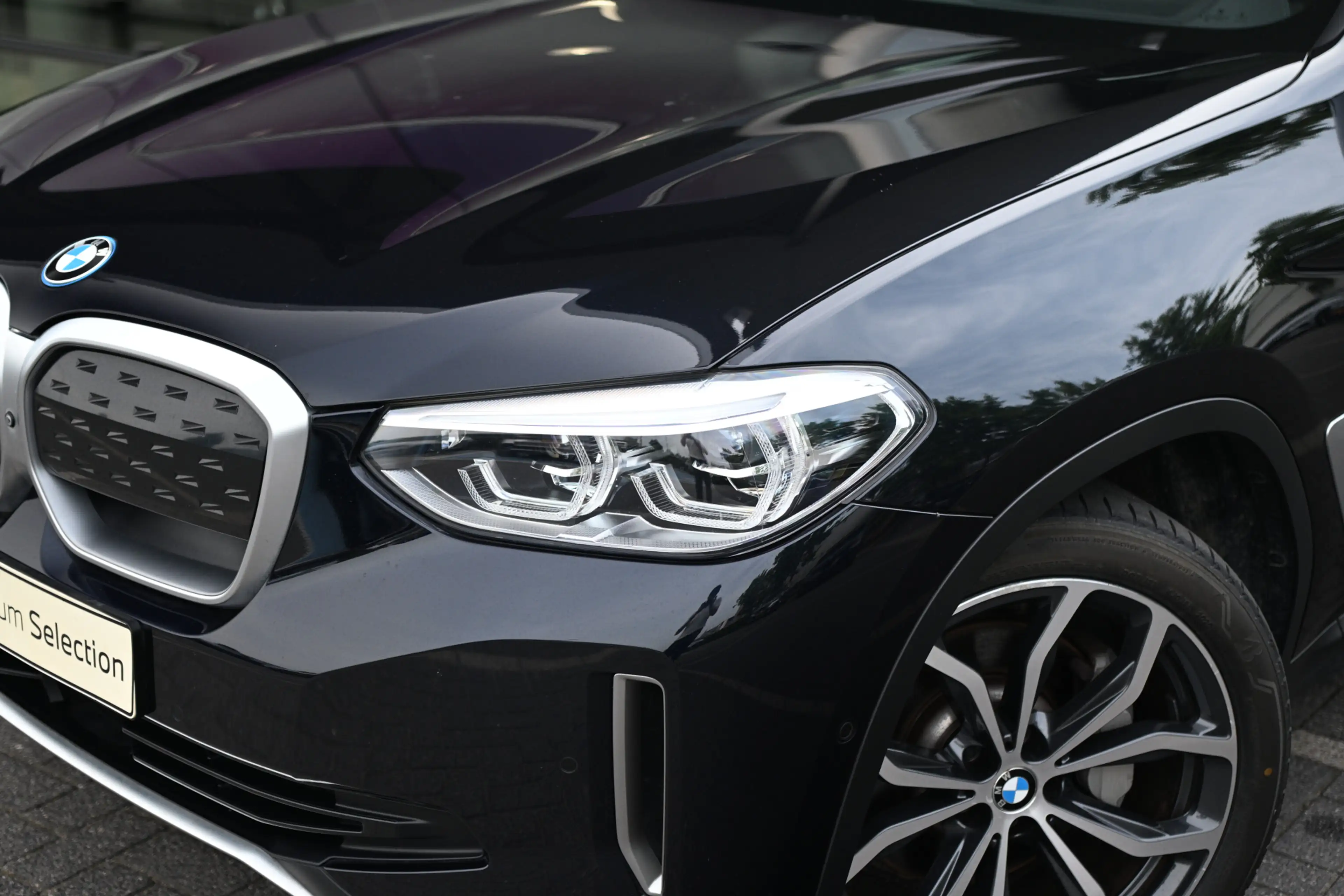 BMW iX3 High Executive / Sportstoelen / Comfort Access / H — photo 9