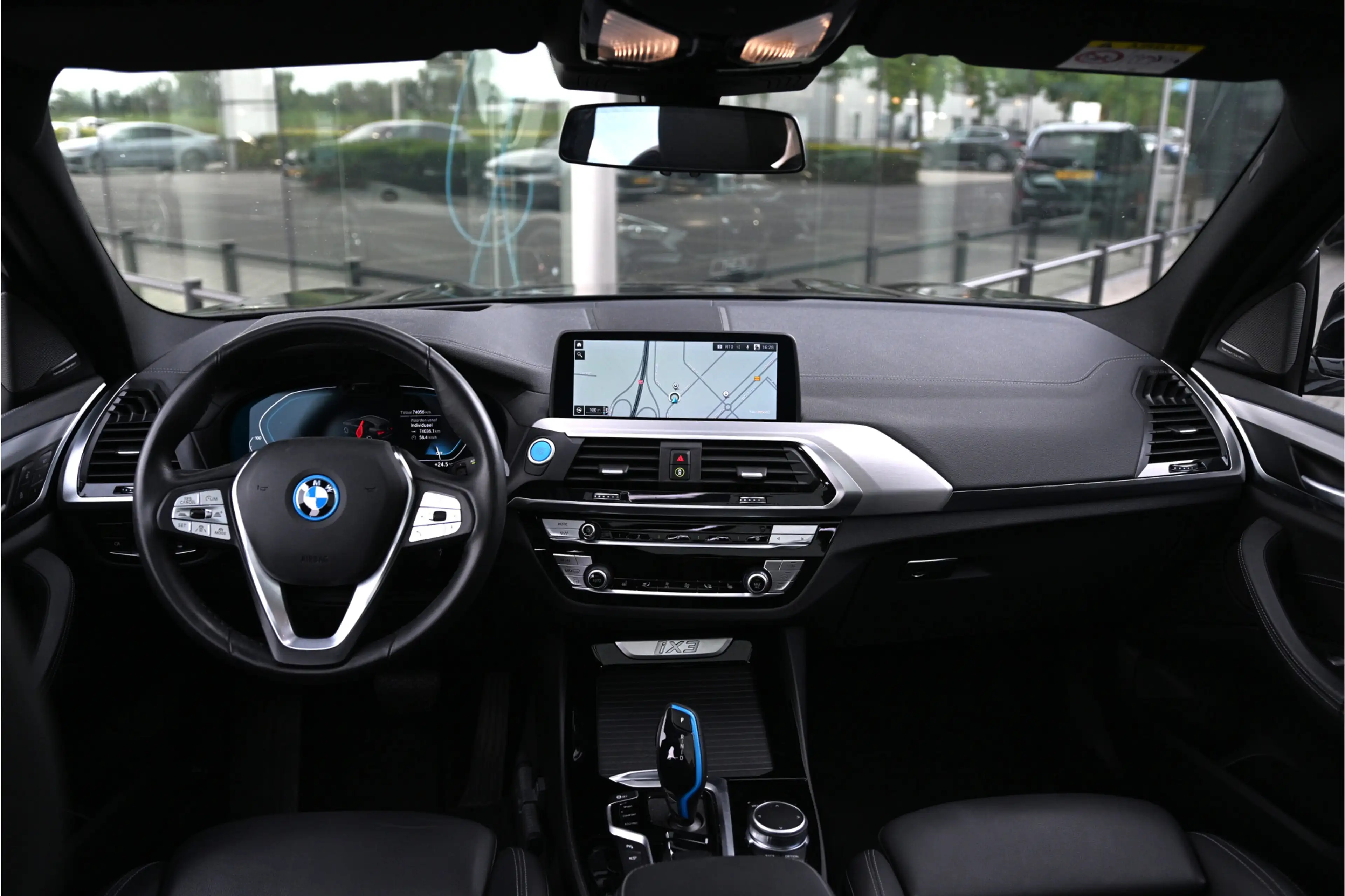 BMW iX3 High Executive / Sportstoelen / Comfort Access / H — photo 3