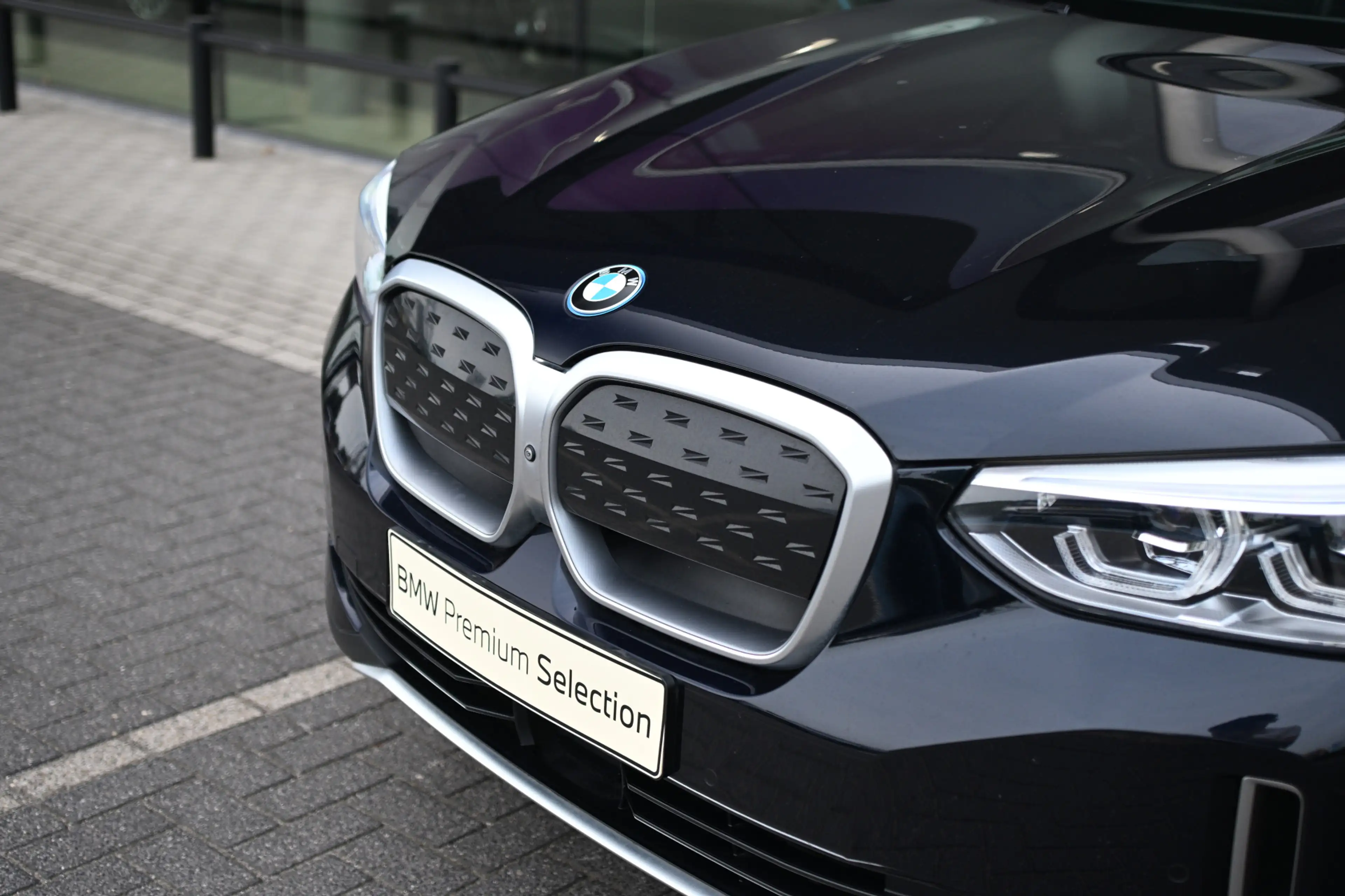 BMW iX3 High Executive / Sportstoelen / Comfort Access / H — photo 15