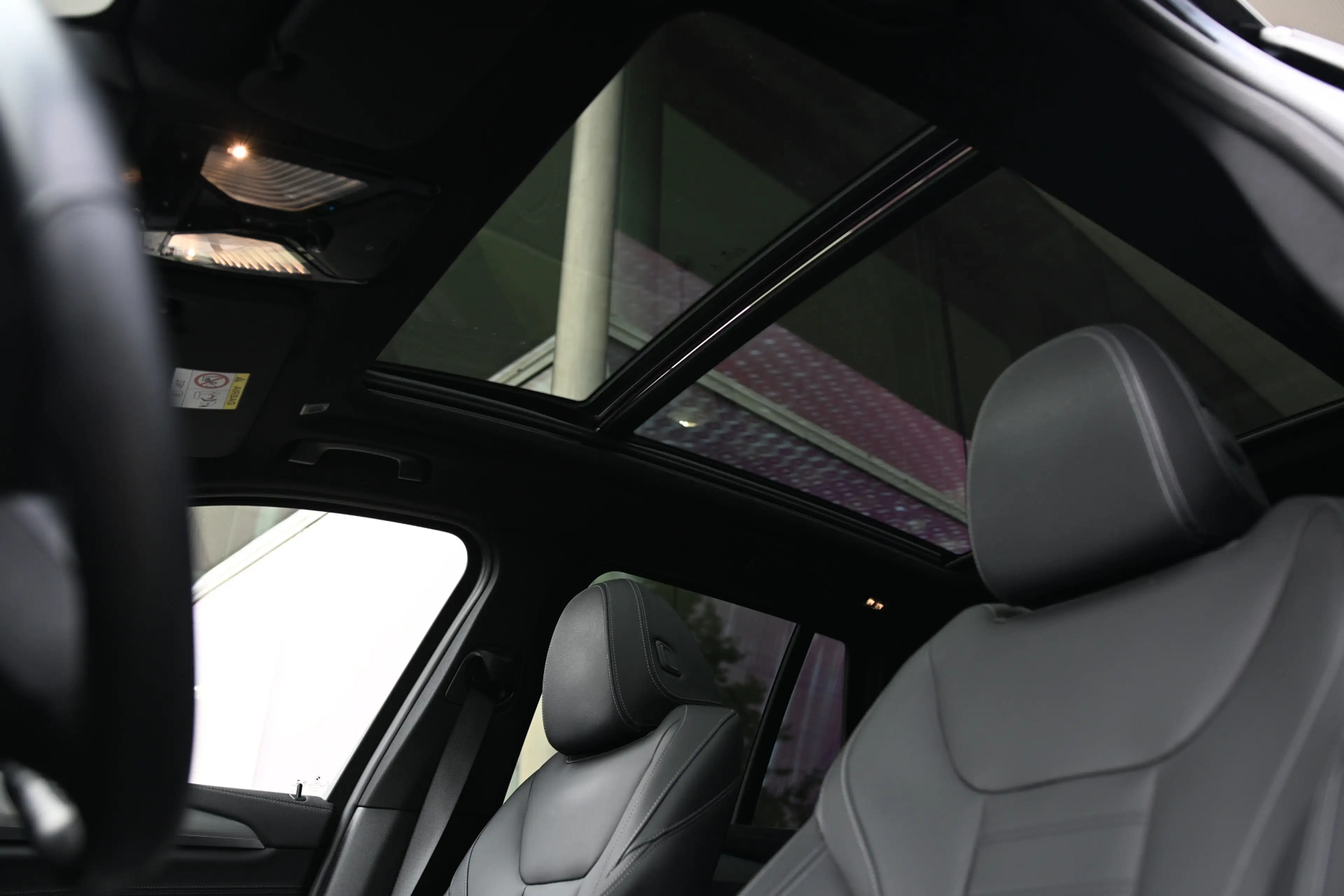 BMW iX3 High Executive / Sportstoelen / Comfort Access / H — photo 6
