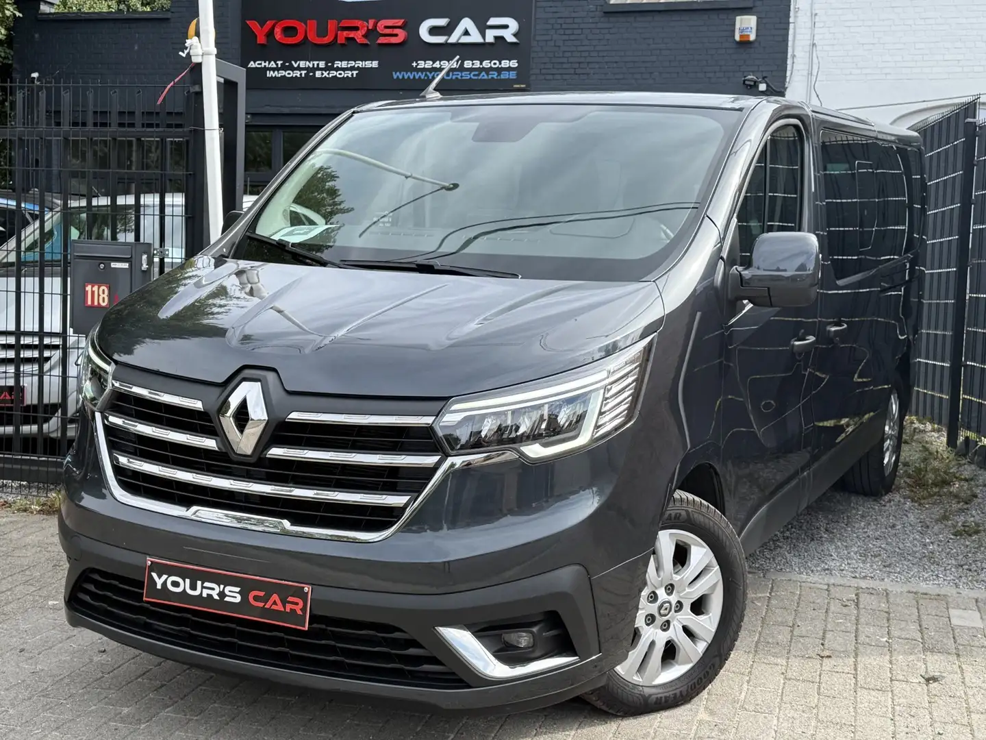 Renault Trafic 2.0dCi - Long Châssis - 9 Places - Led - Ecran Gris - 1