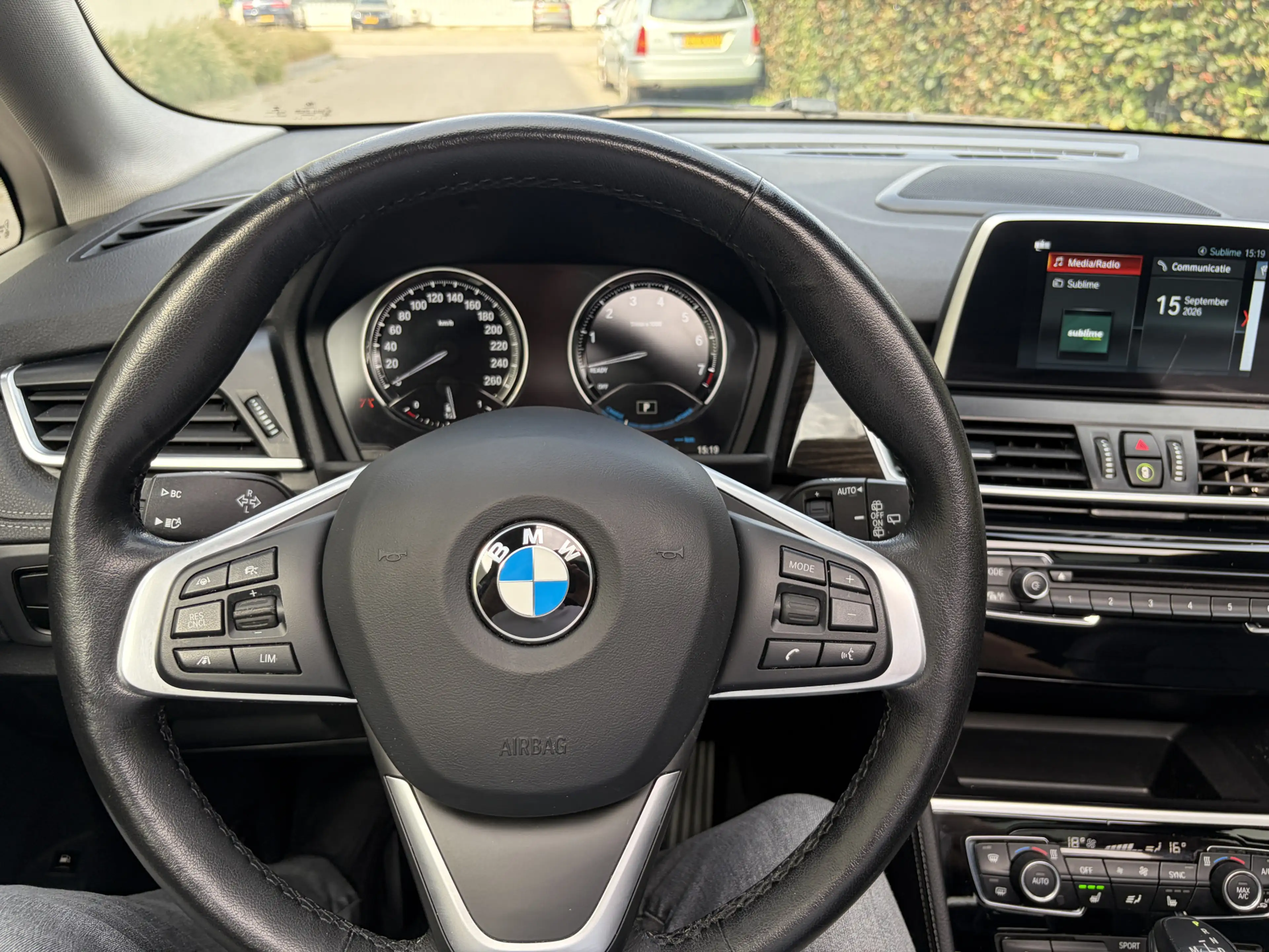 BMW 225 2-serie Active Tourer 225xe iPerformance High Exec — photo 16