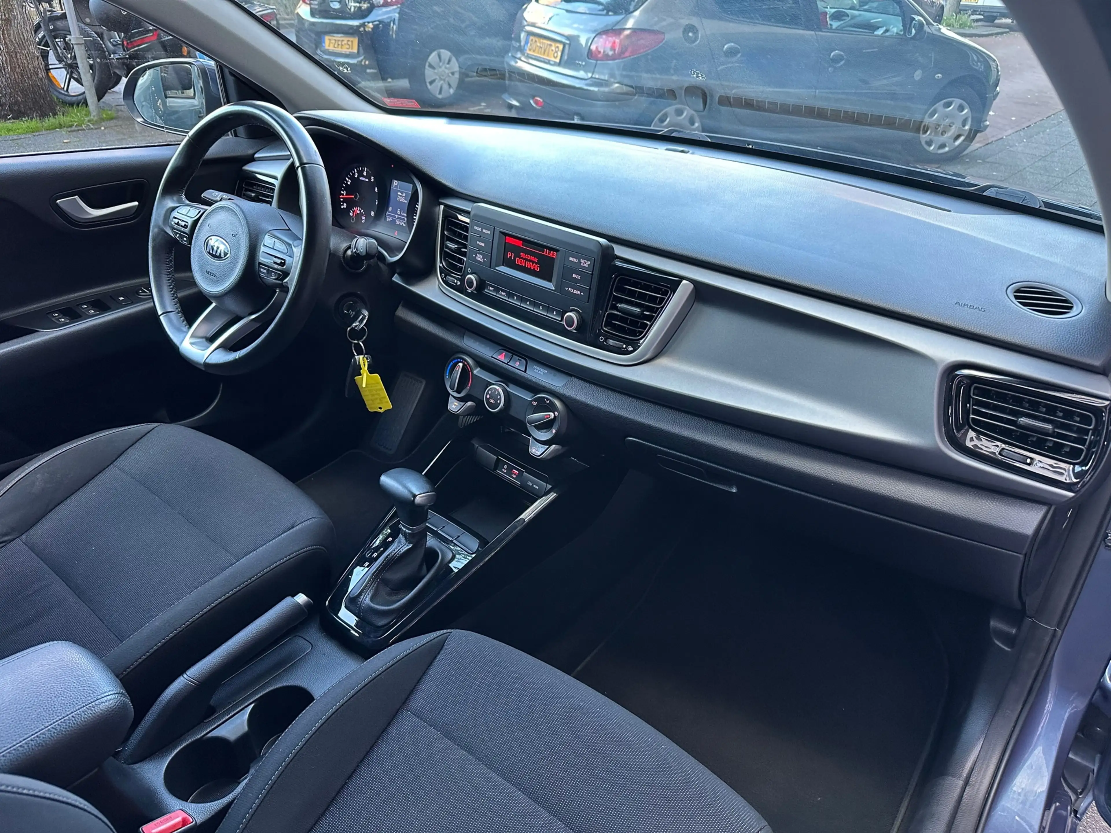 Kia Rio 1.4 DynamicLine Automaat 5 Deurs Airco — photo 10
