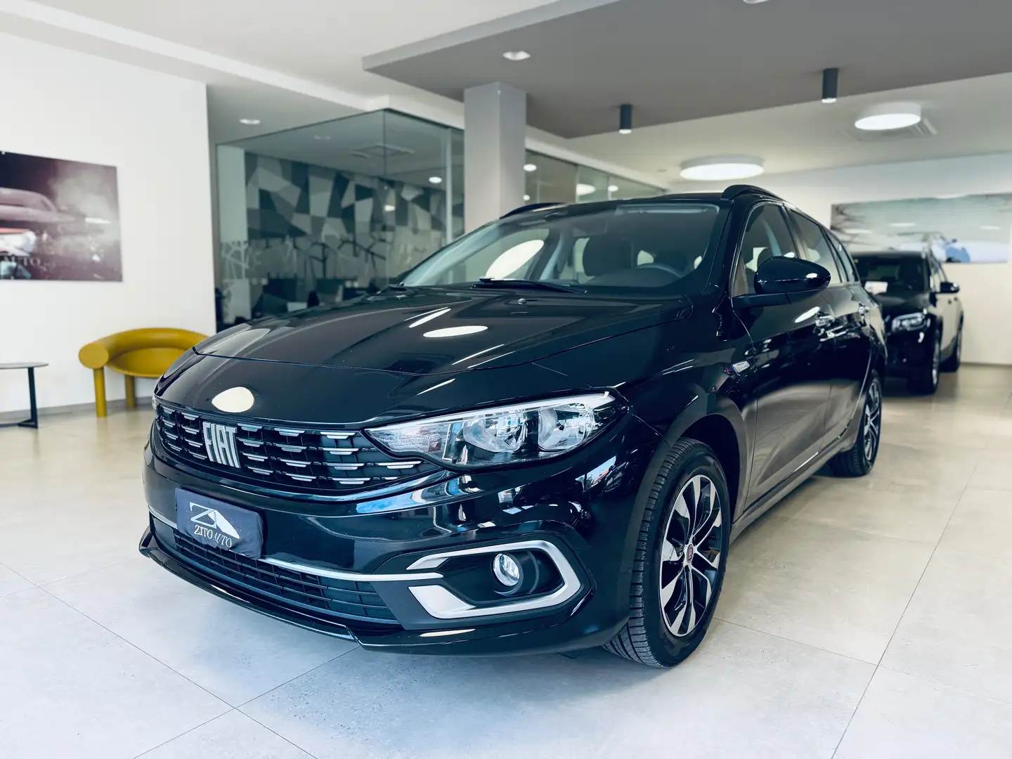 Fiat Tipo SW 1.6 mjt CityLife Zwart - 1