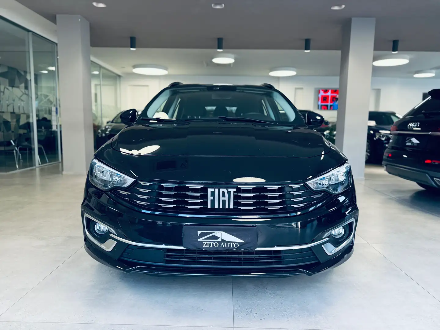 Fiat Tipo SW 1.6 mjt CityLife Zwart - 2