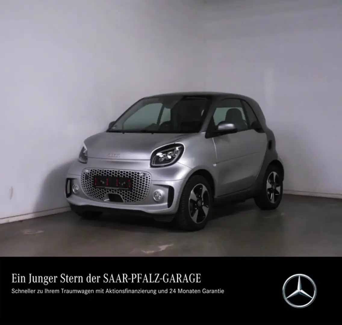 smart forTwo smart EQ fortwo EXCLUSIVE*R-KAM*PANO*AMB*CARPLAY Argent - 1