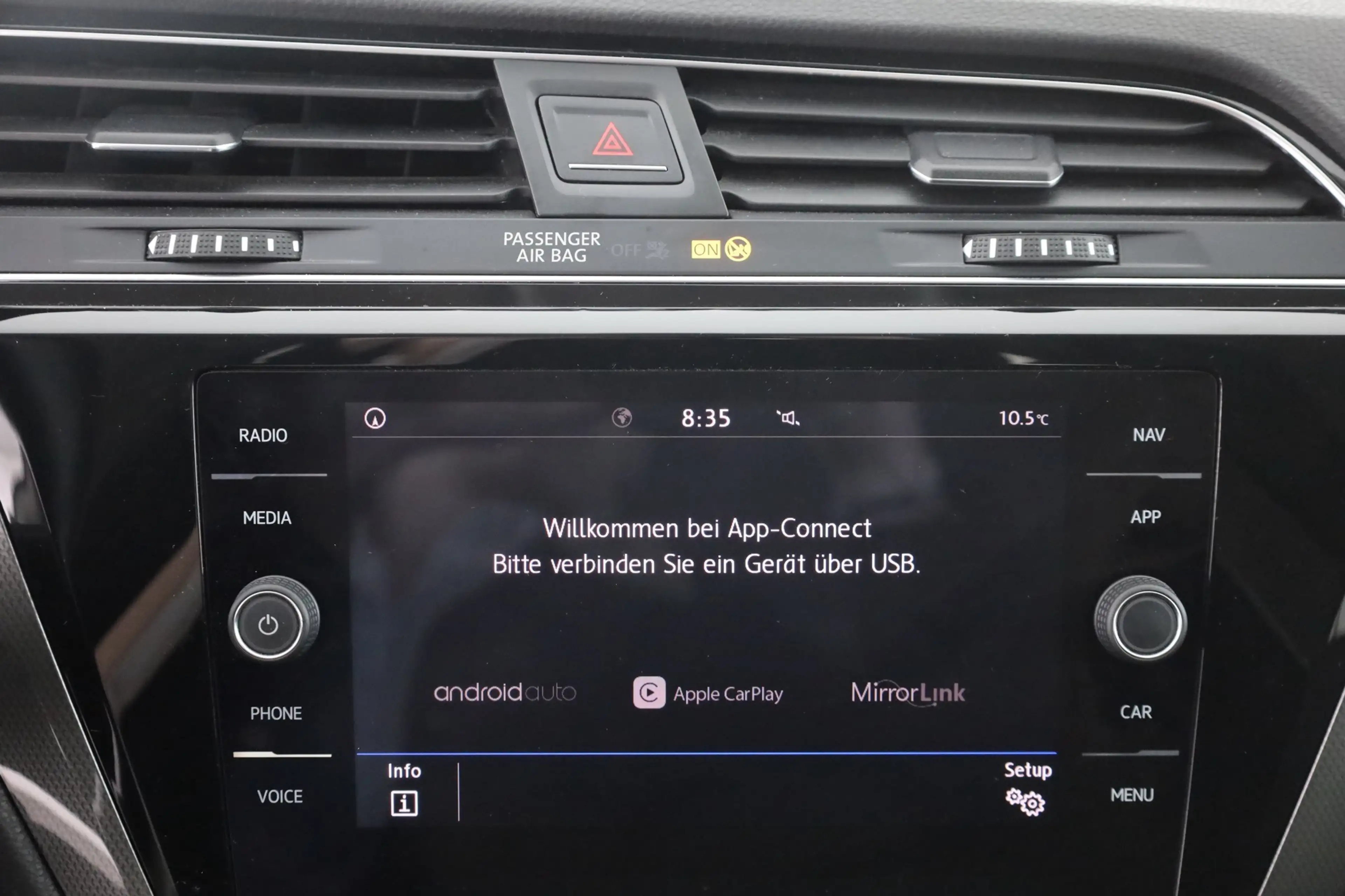 Volkswagen Touran 2.0 TDI DSG Join 7-Sitzer LED Navi ACC — photo 12