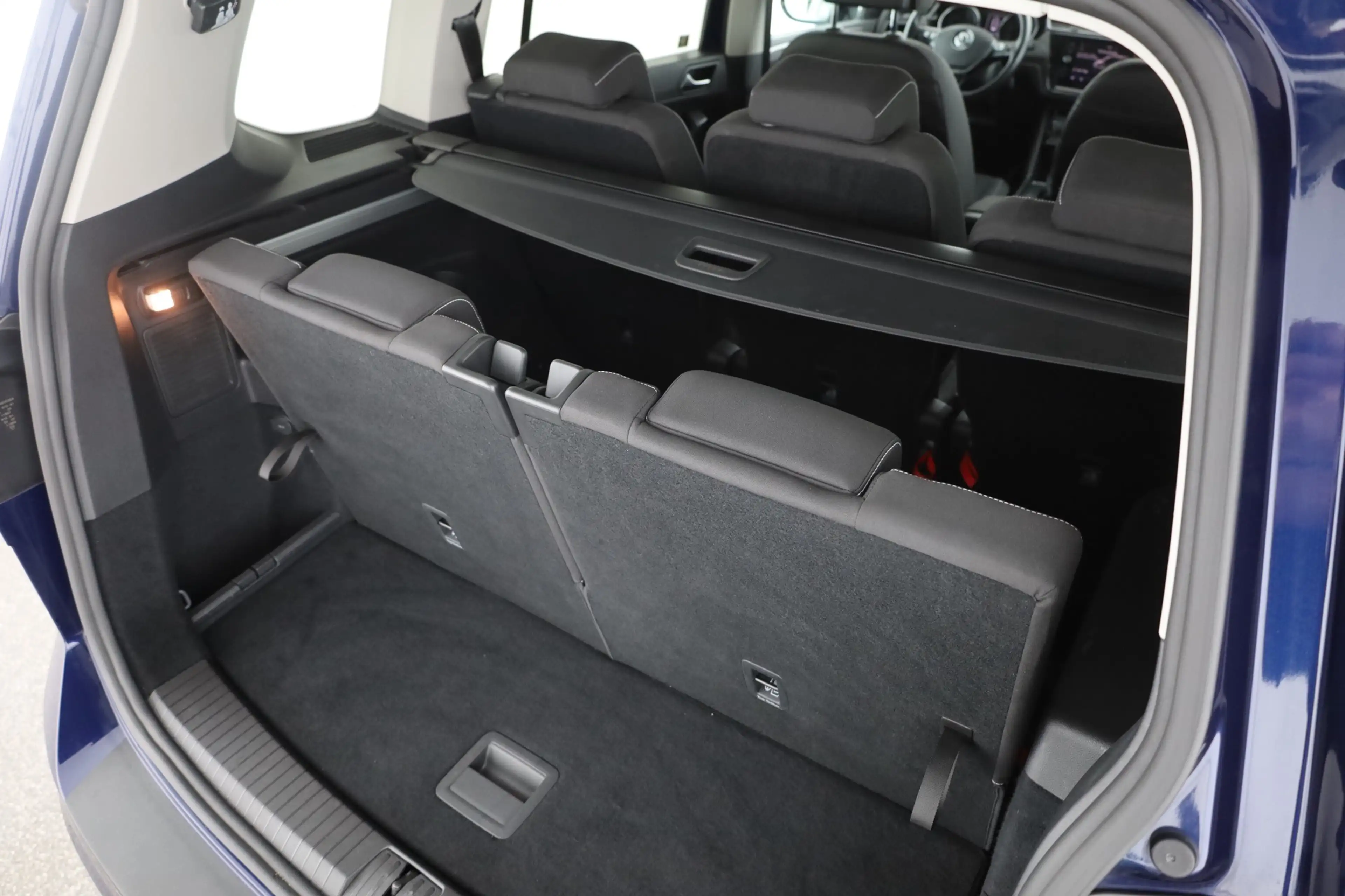 Volkswagen Touran 2.0 TDI DSG Join 7-Sitzer LED Navi ACC — photo 27