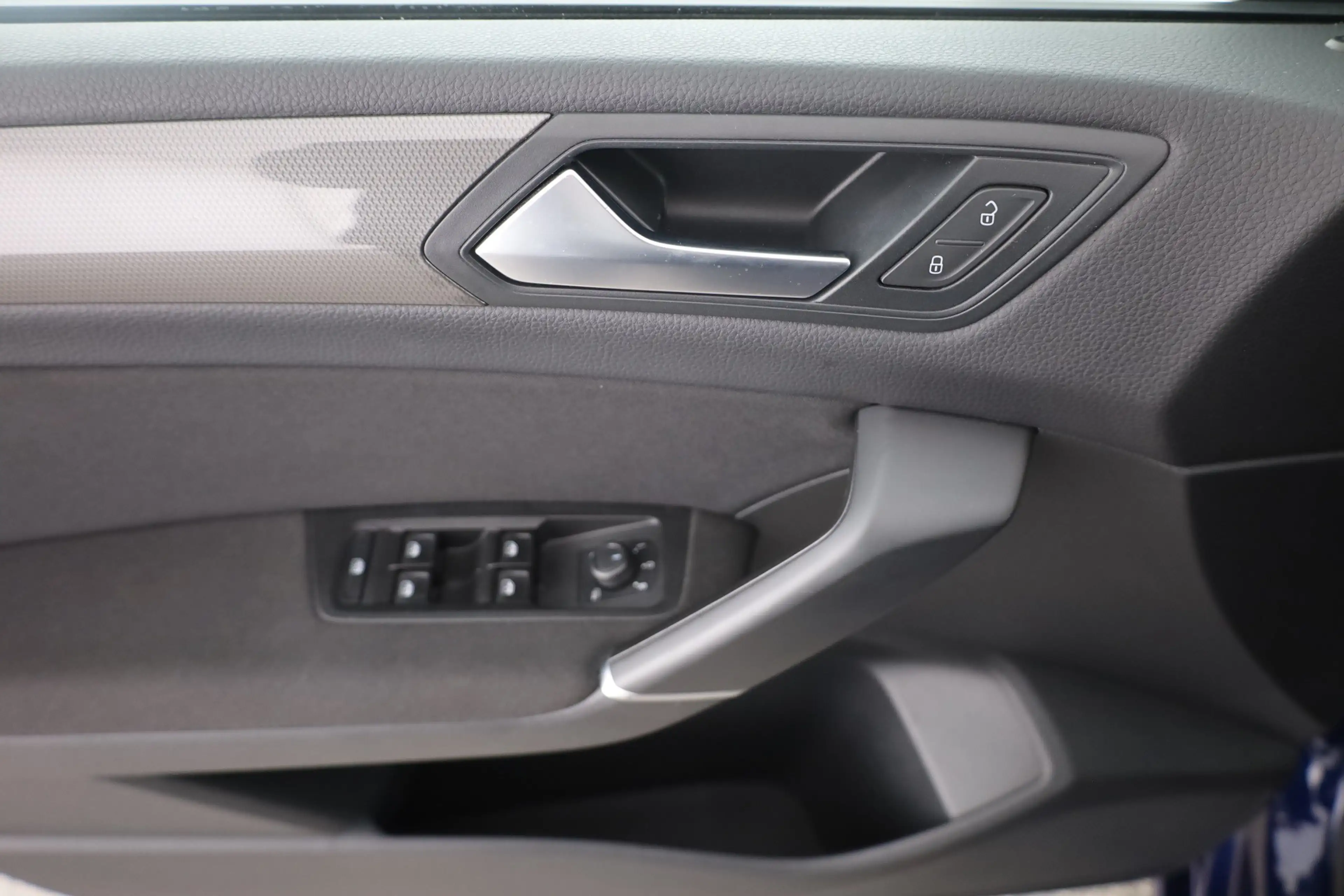 Volkswagen Touran 2.0 TDI DSG Join 7-Sitzer LED Navi ACC — photo 22