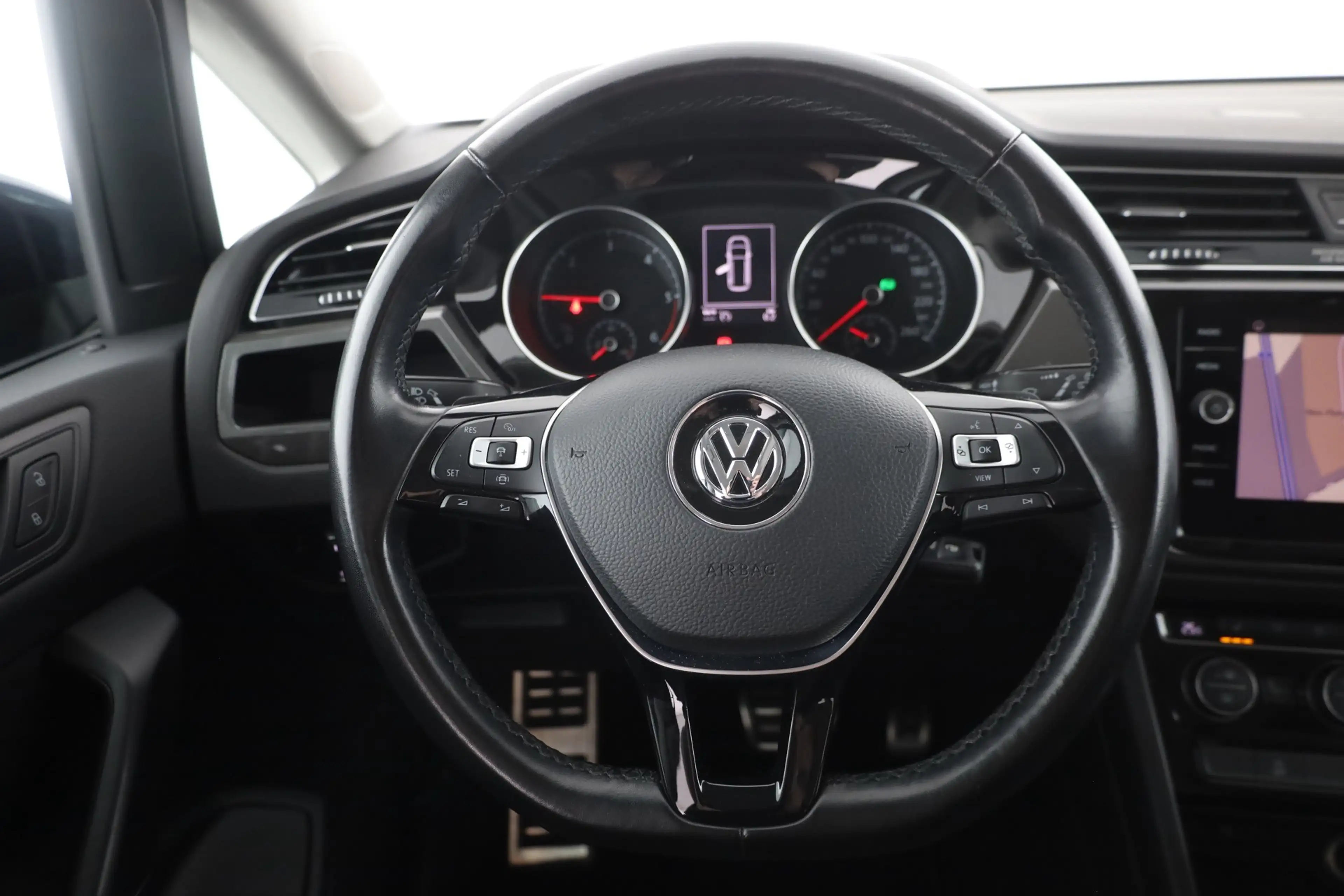 Volkswagen Touran 2.0 TDI DSG Join 7-Sitzer LED Navi ACC — photo 15
