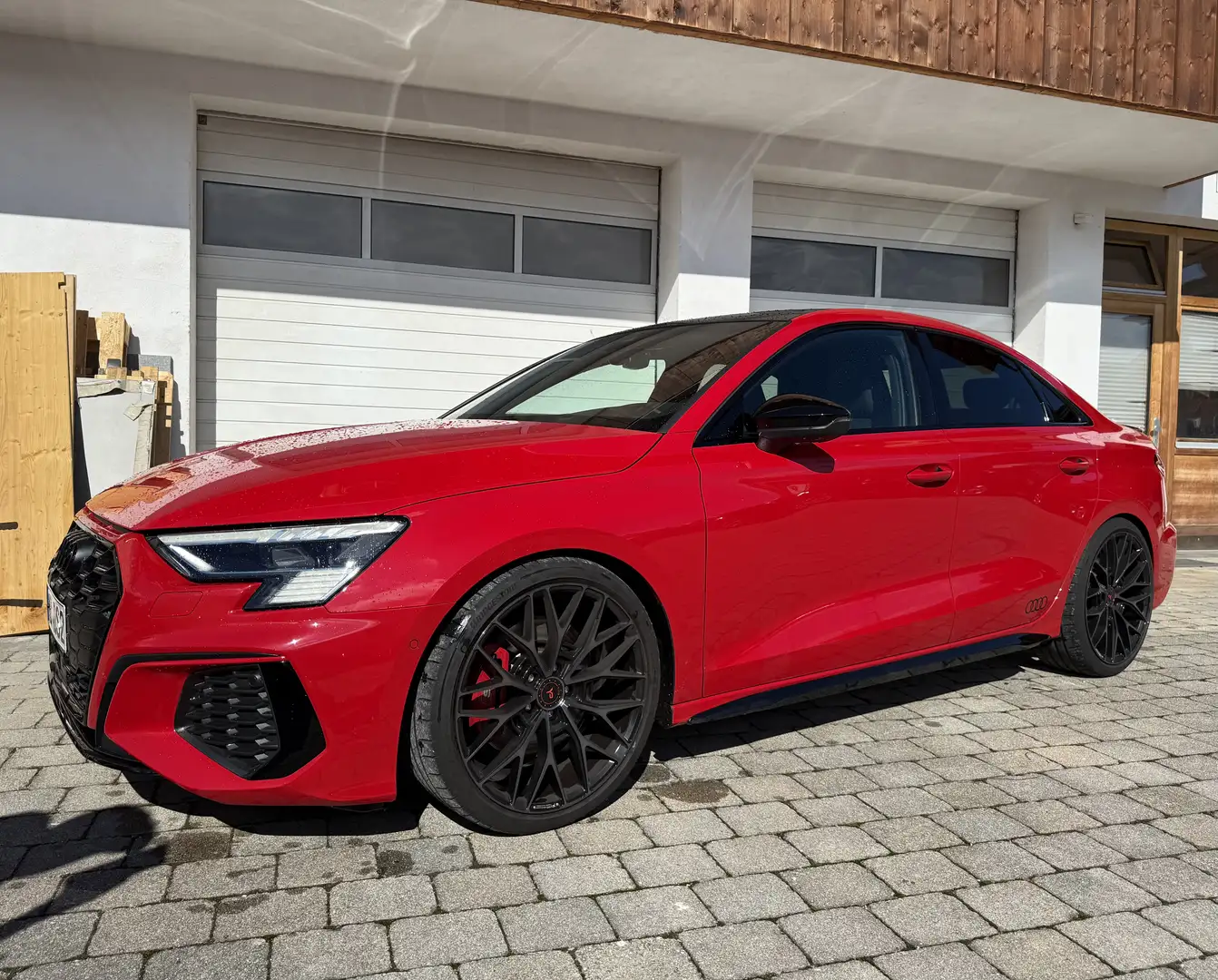 Audi S3 TFSI Limousine quattro S tronic / Pano, Kamera Rouge - 1