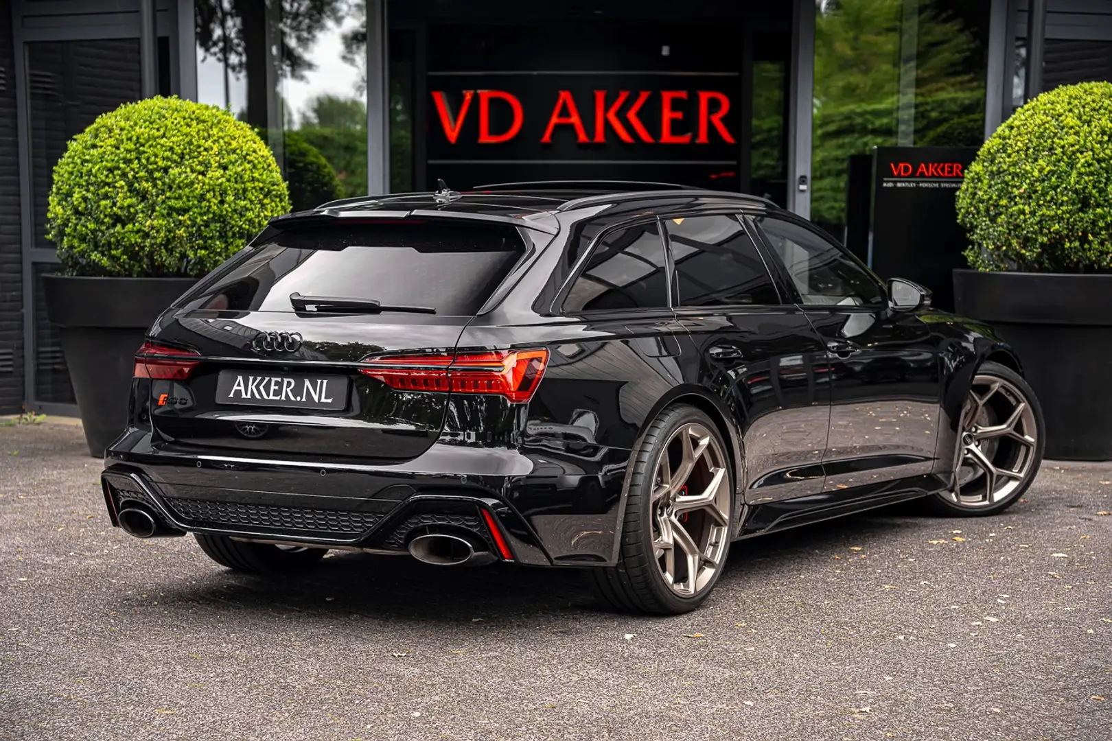 Audi RS6 Dynamic Plus | 360° Camera | Design Pakket Rood | Noir - 2
