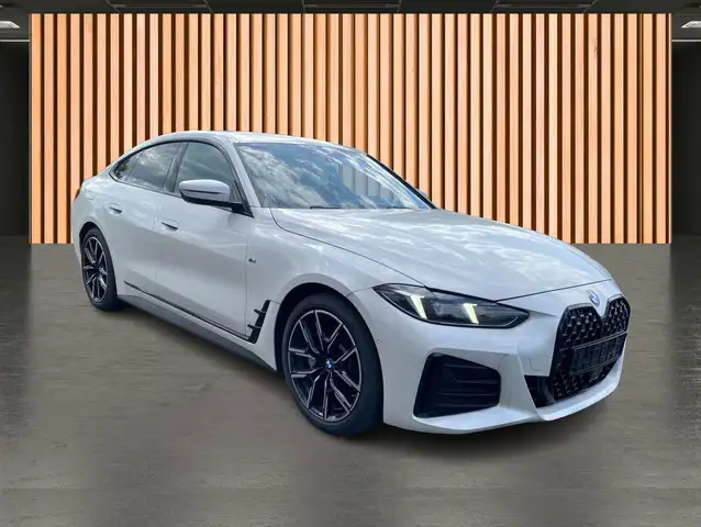 BMW 4 Series view 4