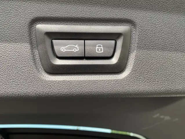BMW 4 Series view 13