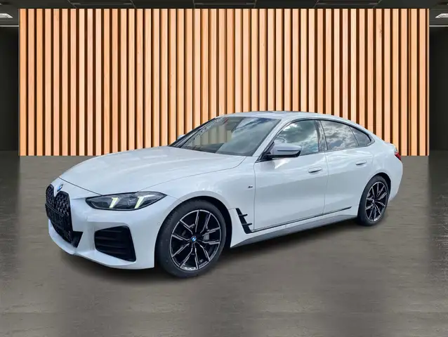 BMW 4 Series view 2