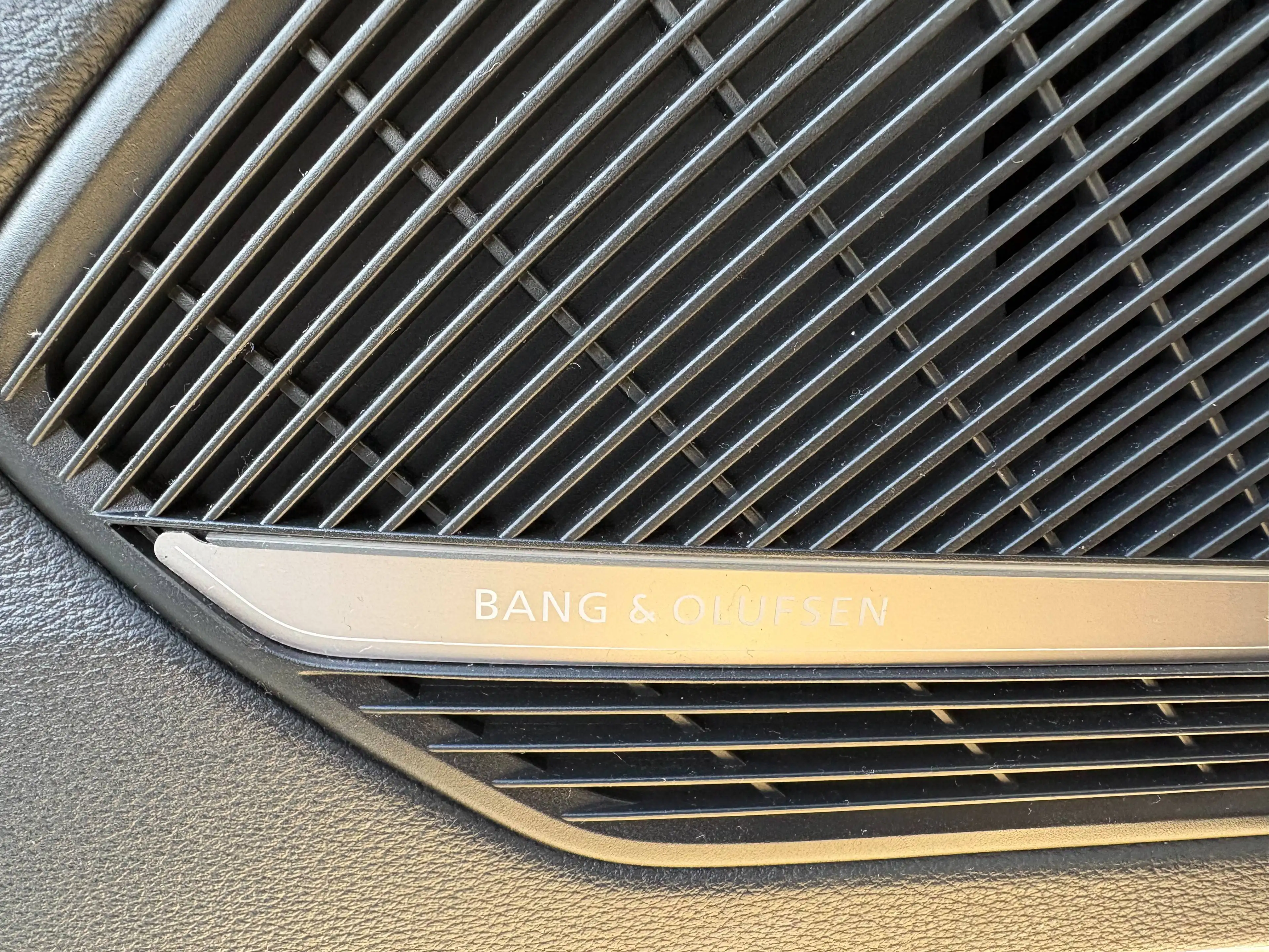Audi A4 @ SERVICARS FLEURUS - AUDI A4 Avant 30 TDi Business Ed.Advanced S tr.- 12 Mois de garantie — photo 14