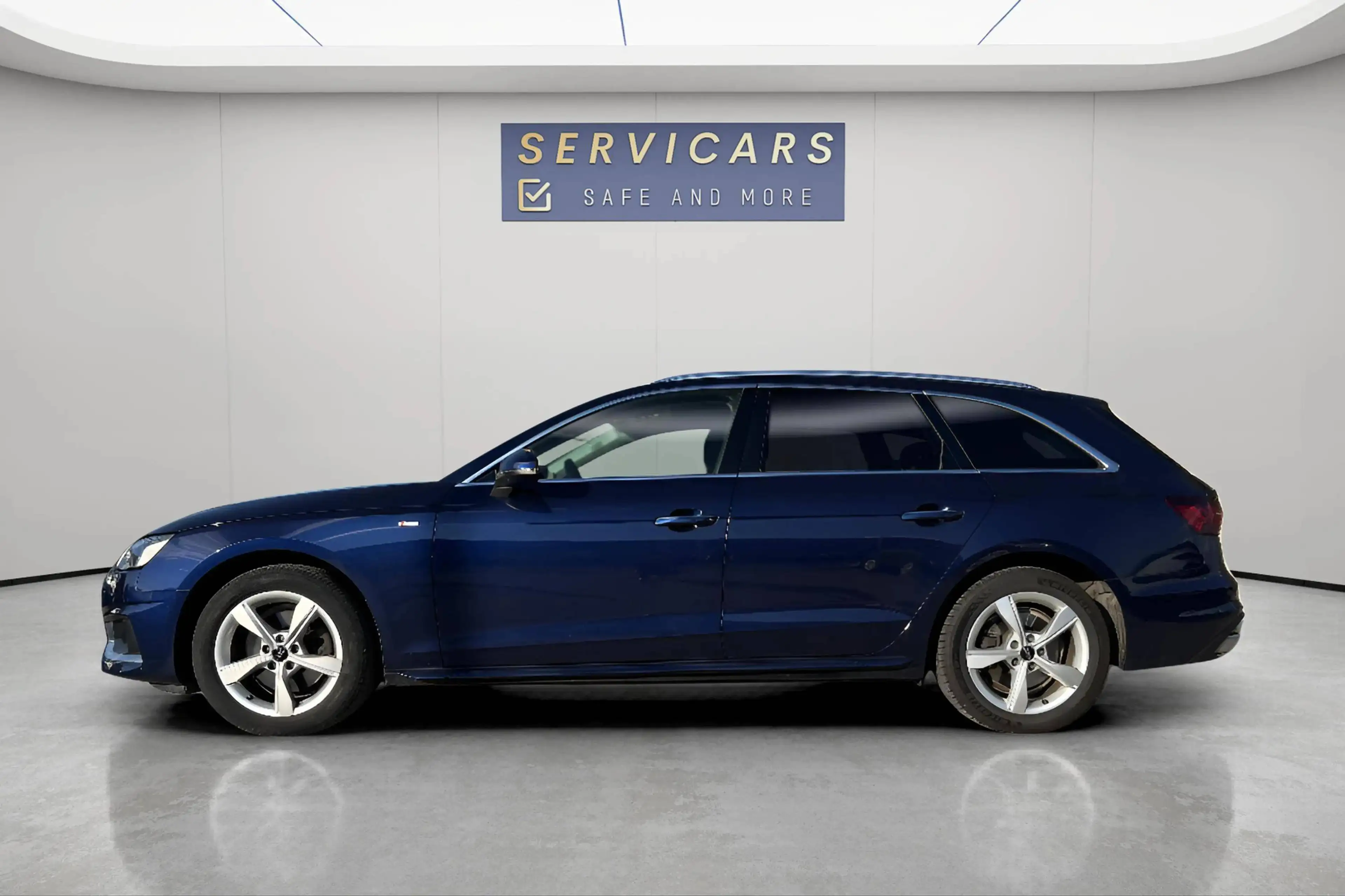 Audi A4 @ SERVICARS FLEURUS - AUDI A4 Avant 30 TDi Business Ed.Advanced S tr.- 12 Mois de garantie — photo 9