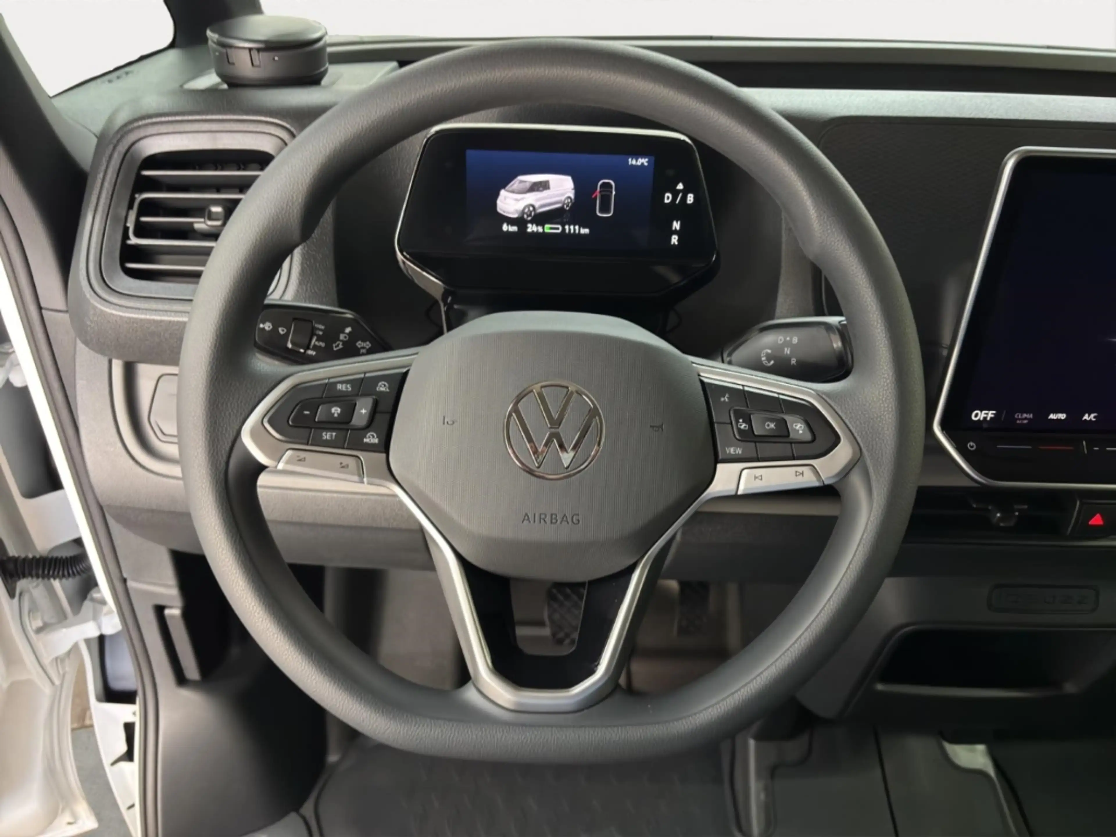 Volkswagen ID. Buzz Cargo Pro Motor  210 kW (286 PS) 79 kWh Getriebe: 1-Gang — photo 10