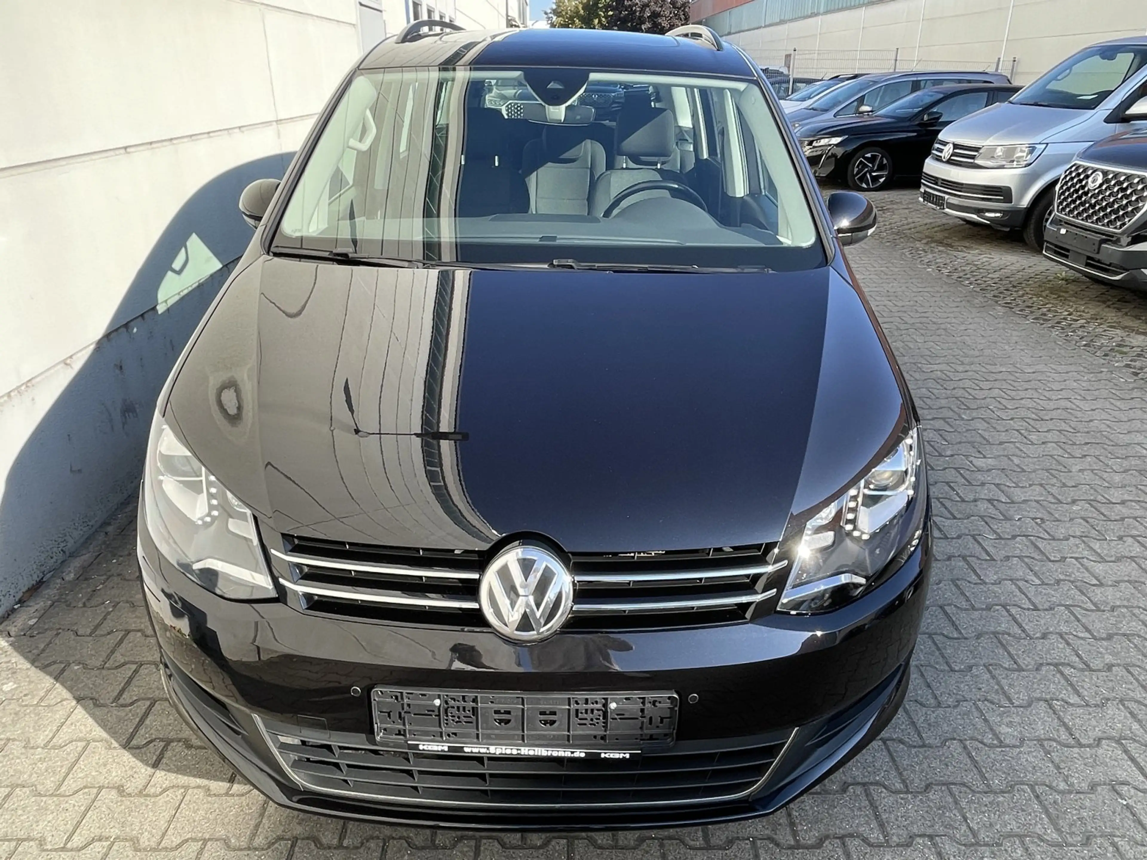 Volkswagen Sharan 2.0 TDI  Comfortline 7-Sitzer ACC Pano Nav Tmat Sh — photo 6