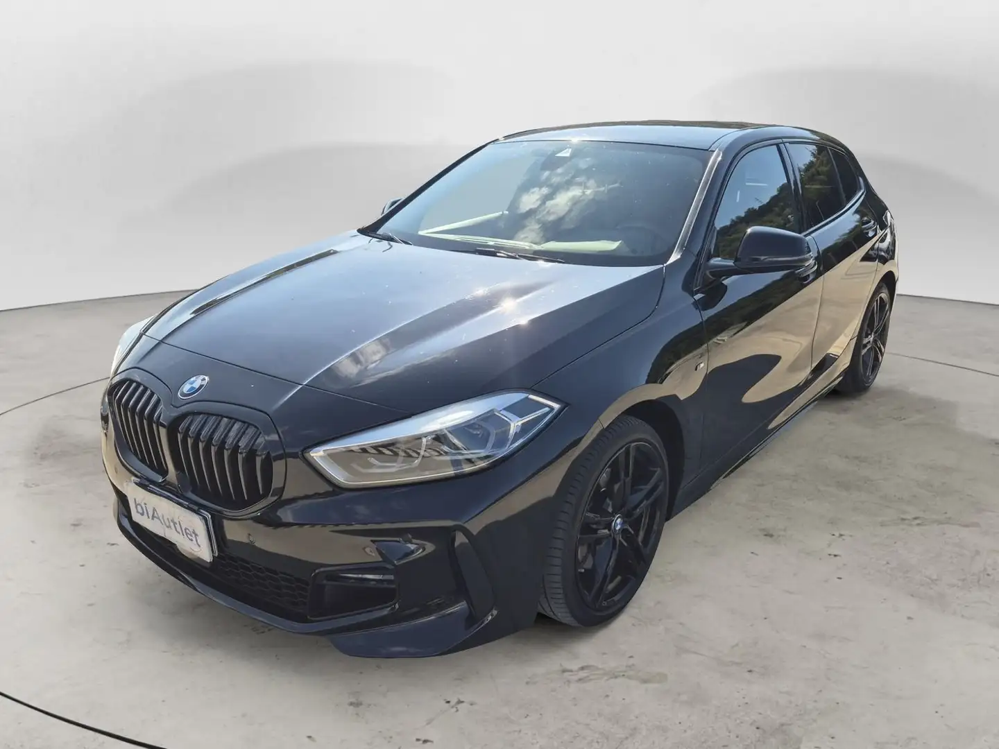 BMW 116 116d Msport auto Zwart - 1