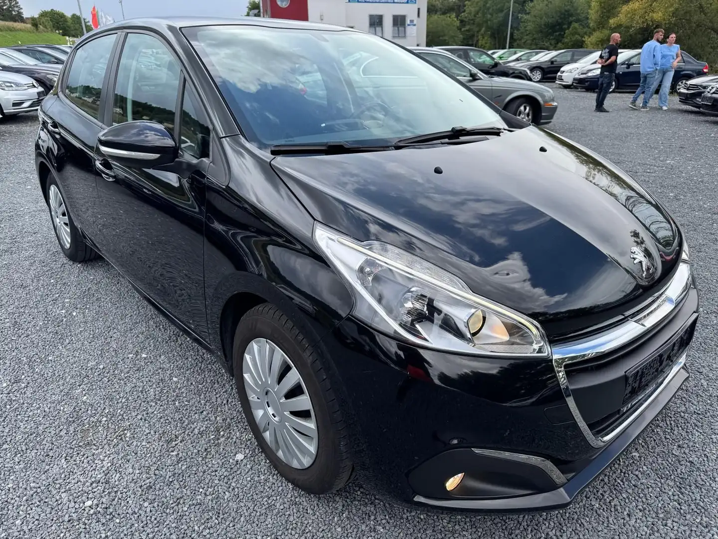 Peugeot 208 Active 1.2  VTi *PDCHI*TEMPOMAT*SHZ*KLIMA*HÄ Schwarz - 1