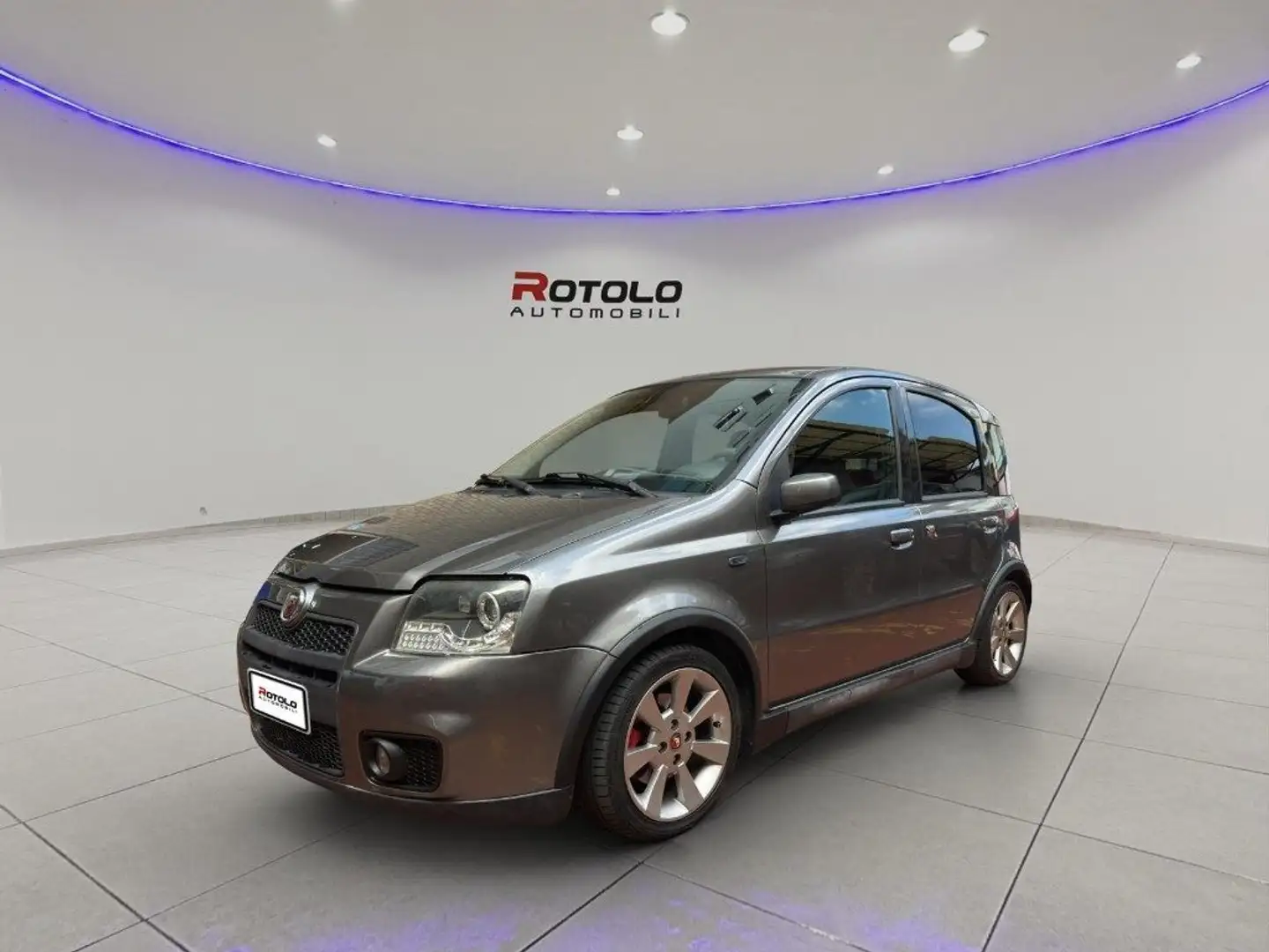 Fiat Panda 1.4 16V 100 HP Grijs - 2