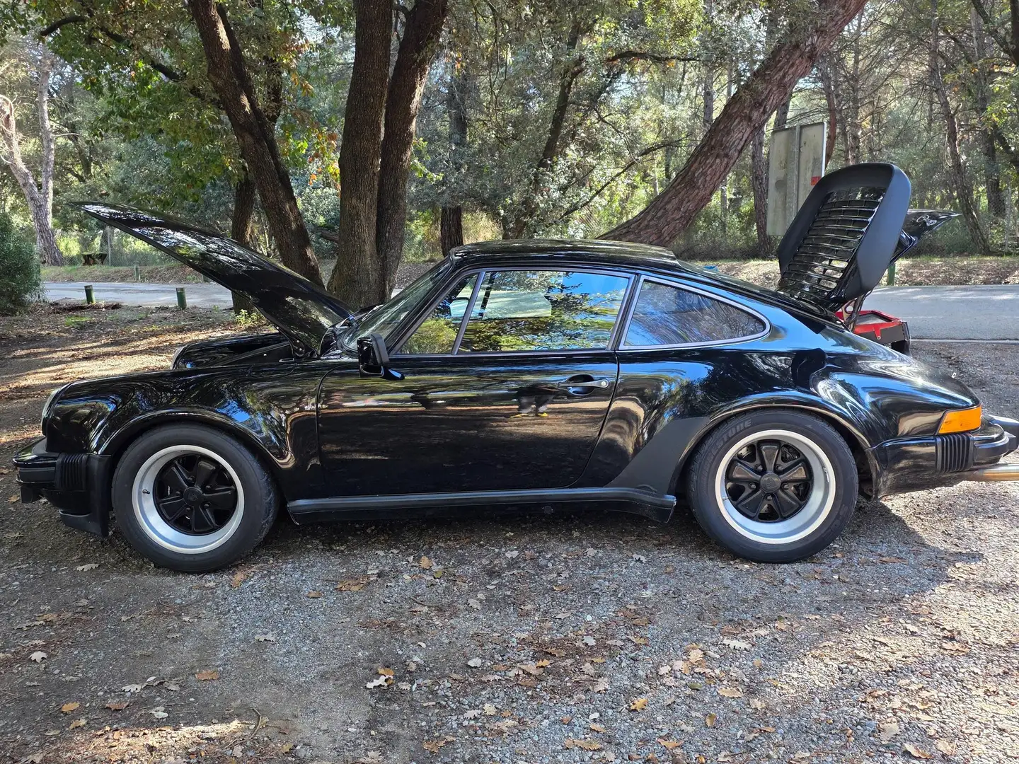 Porsche 930 Turbo Schwarz - 1