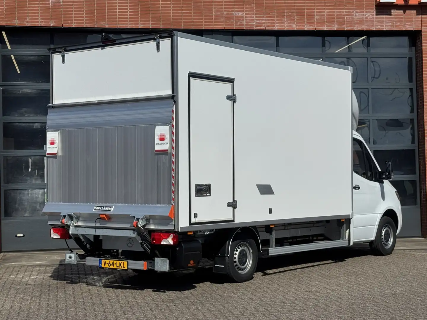 Mercedes-Benz Sprinter 317 Bakwagen + Laadklep | LED | Cruise | Camera | Blanc - 2