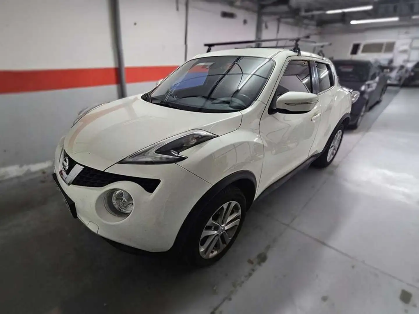 Nissan Juke 1.5dCi Acenta 4x2 Белый - 2