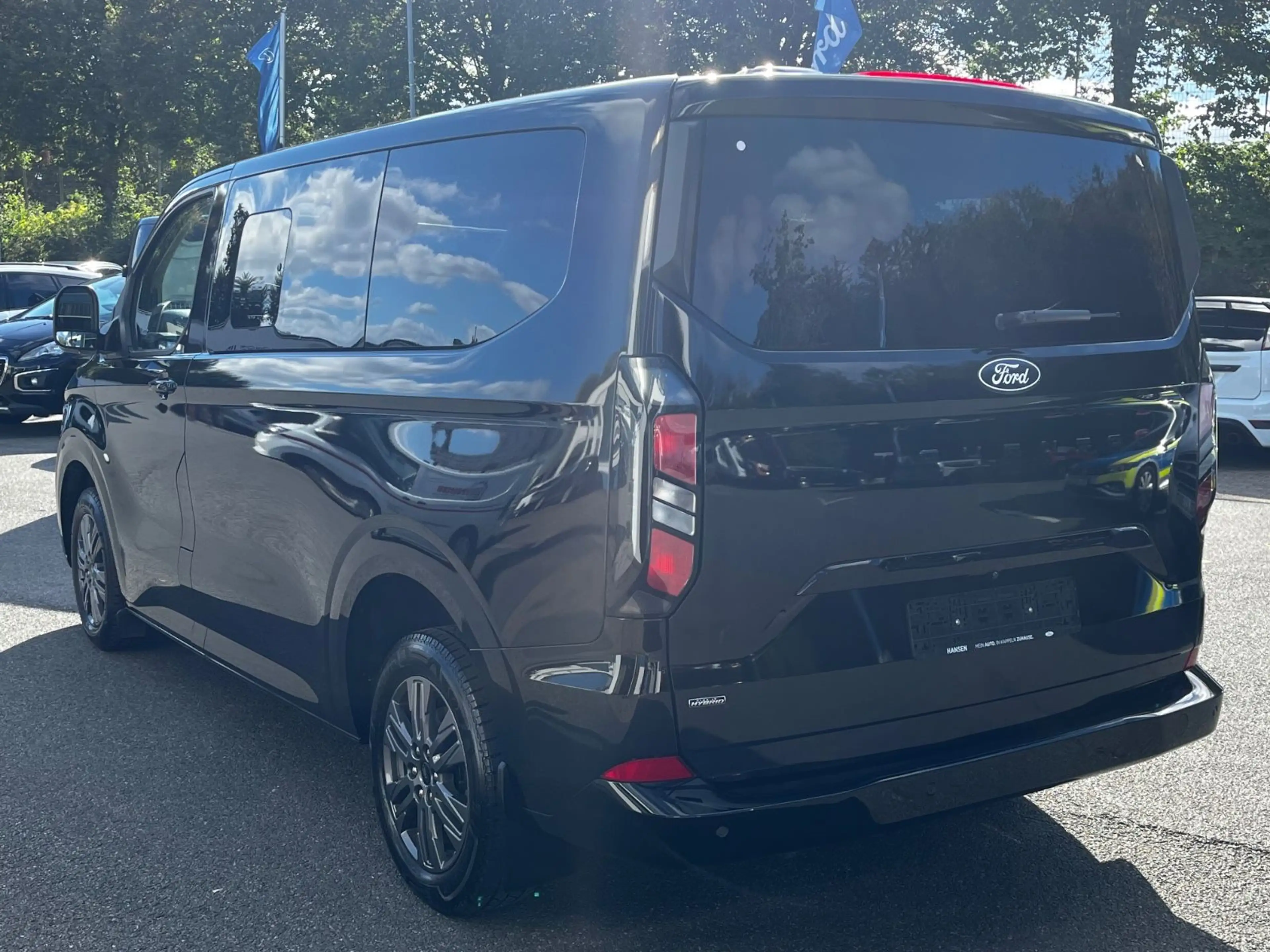 Ford Tourneo Custom PHEV 340 L1 Titanium, AHK elektr. — photo 3