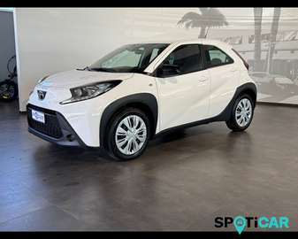 1.0 VVT-i 72 CV 5 porte Active S-CVT