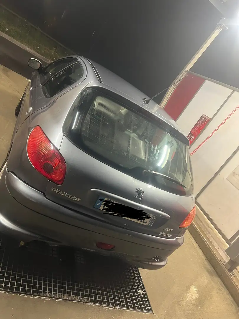 Peugeot 206 1.6i 16V XT - 1