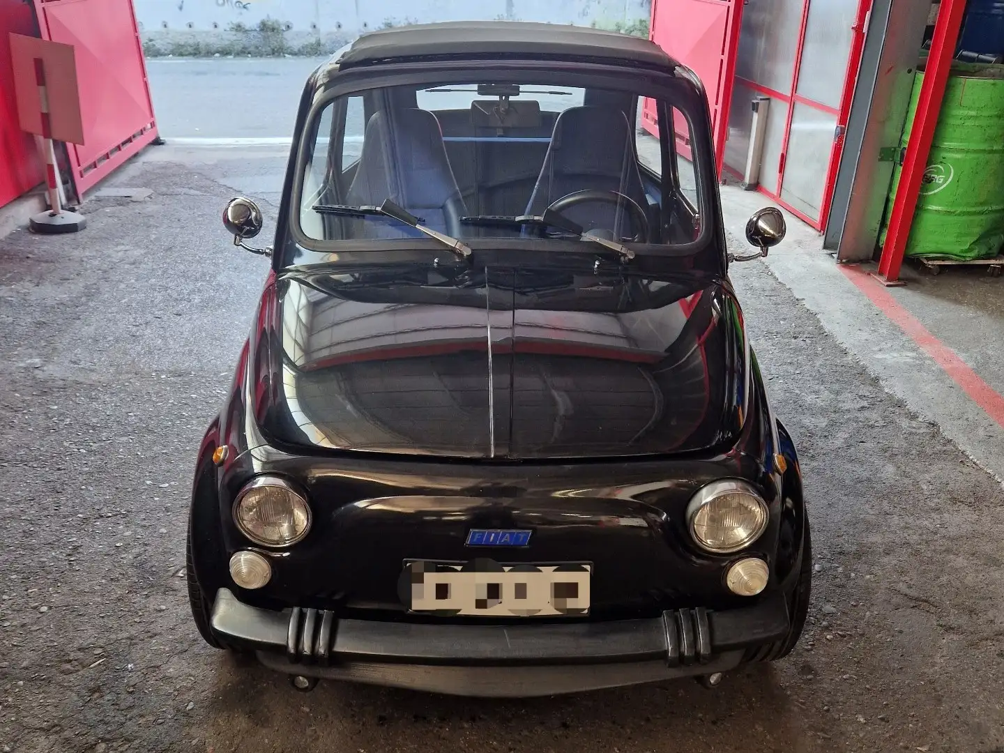 Fiat 500 crna - 1