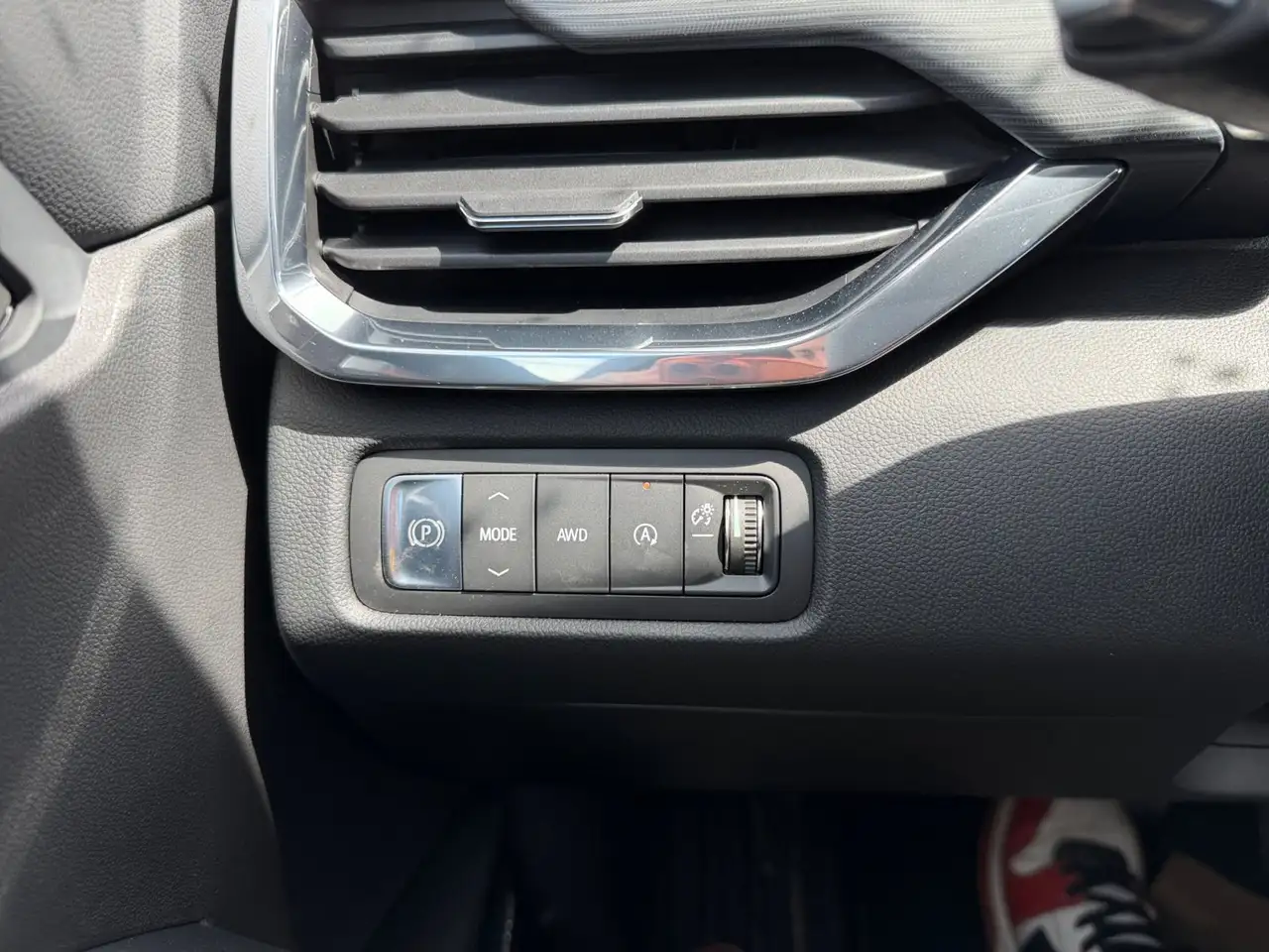 GMC Acadia снимка GMC Acadia