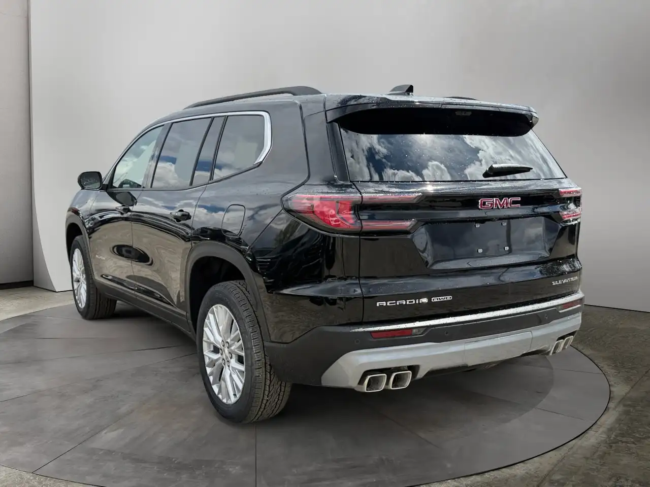GMC Acadia снимка GMC Acadia