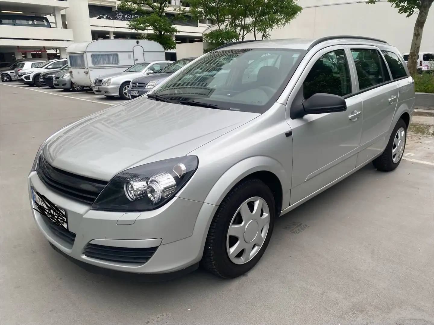 Opel Astra Caravan 1.8 Automatik Klima Tel01708044052 Szary - 1