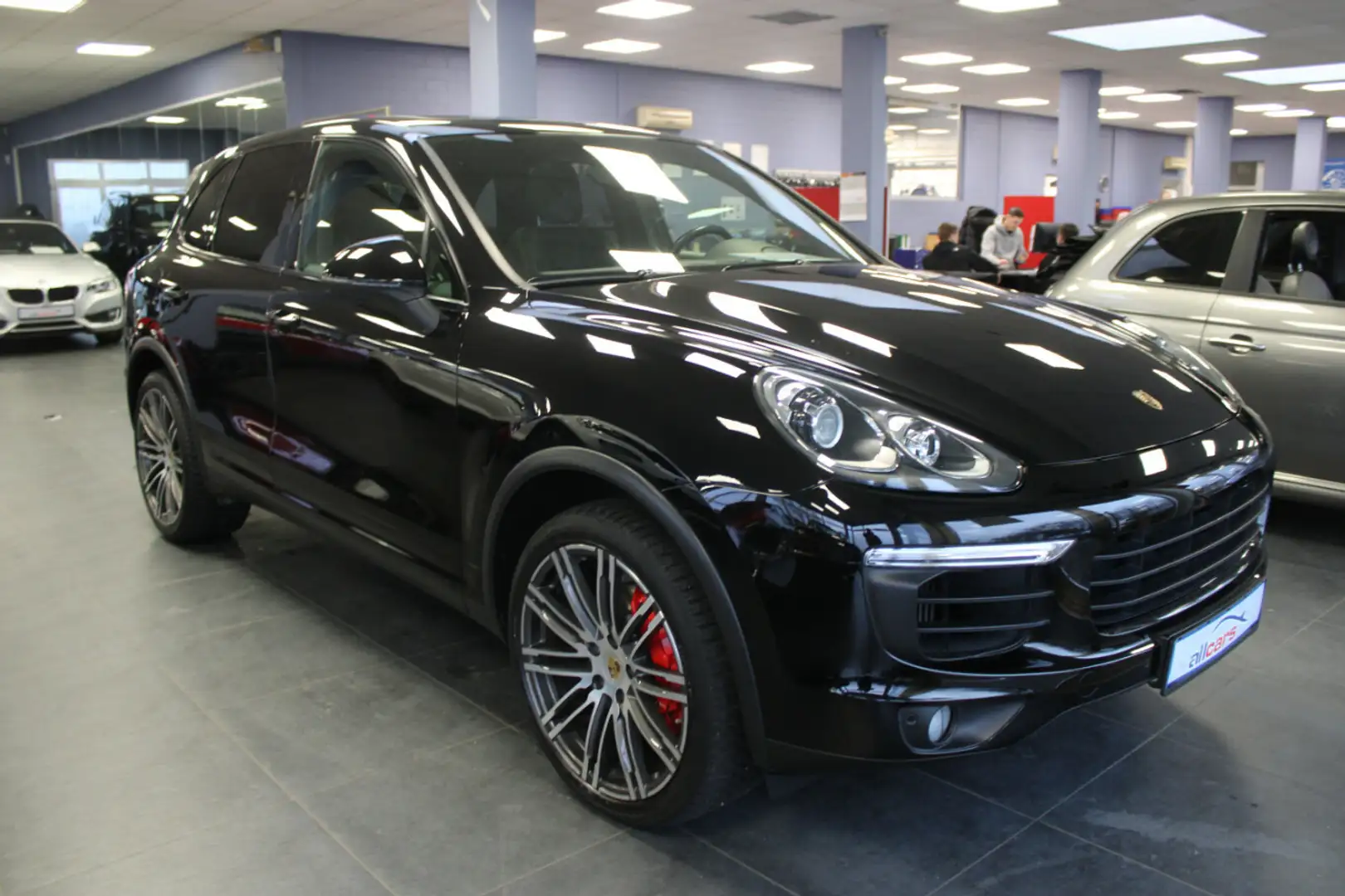Porsche Cayenne 3,0L Diesel - Panorama - Schwarz - 1