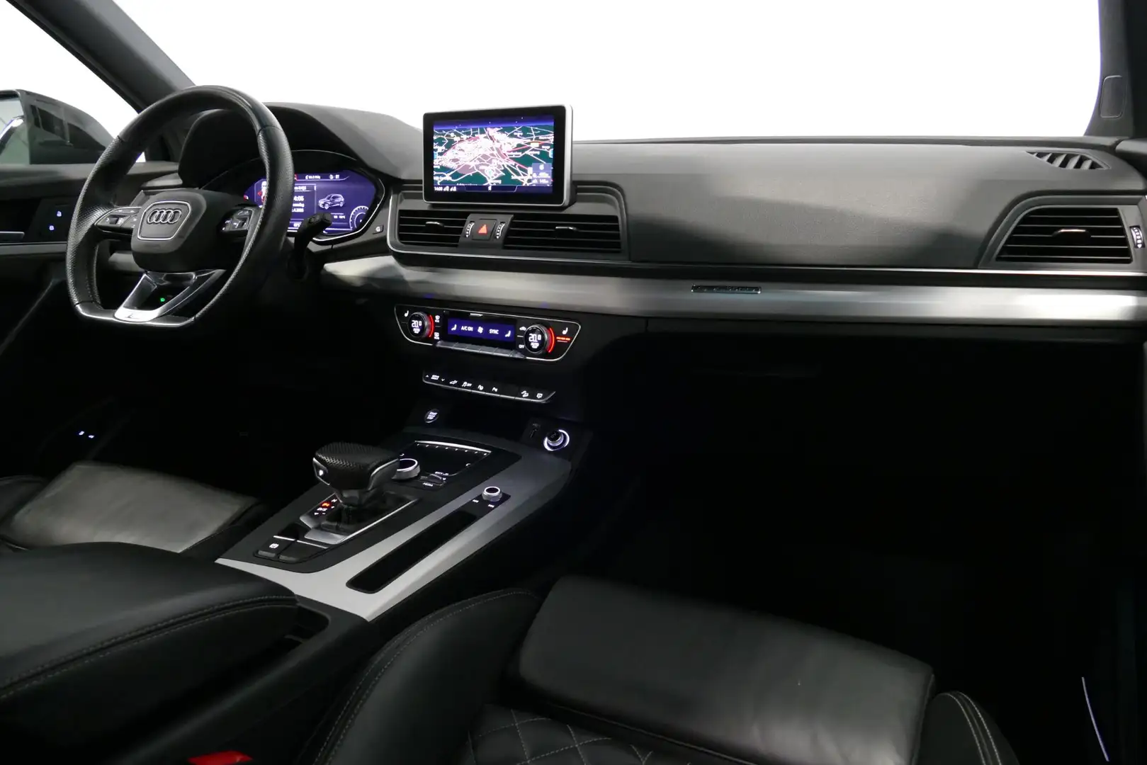 Audi Q5 55 TFSI e S edition Competition / S-line ex- & int Noir - 2