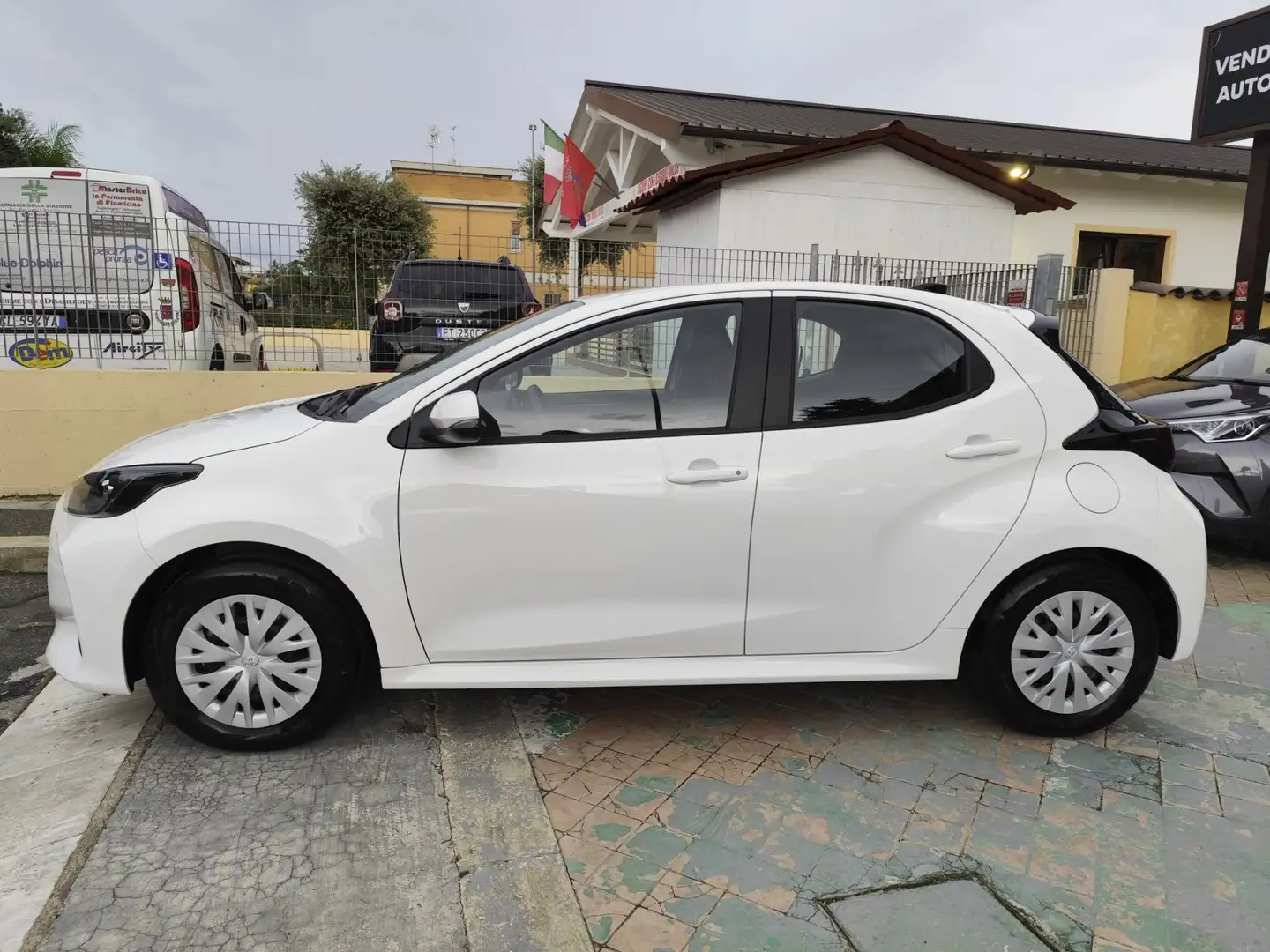 Toyota Yaris Yaris IV 2025 1.5h Active GARANZIA TOYOTA Blanc - 2