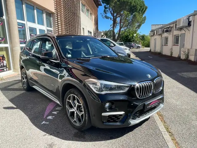 BMW X1 view 3