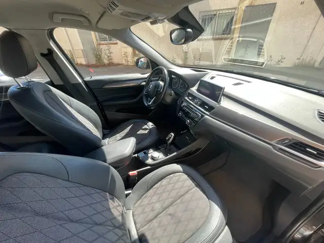 BMW X1 view 11