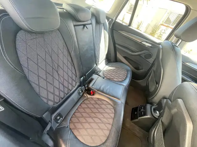 BMW X1 view 13