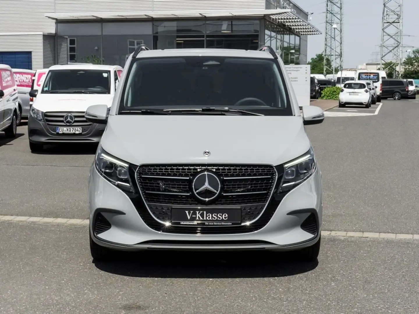 Mercedes-Benz V 220 d STYLE Lang Navi Distronic Totwinkel AHK Grijs - 2