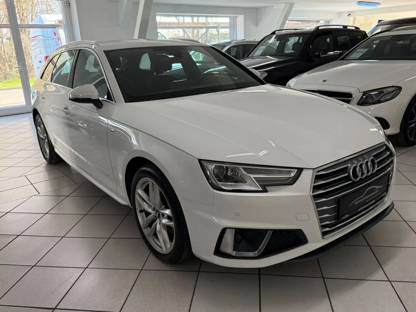 Audi A4 Avant 35 TDI S-Line Navi Xenon ACC AHK Blanc - 2