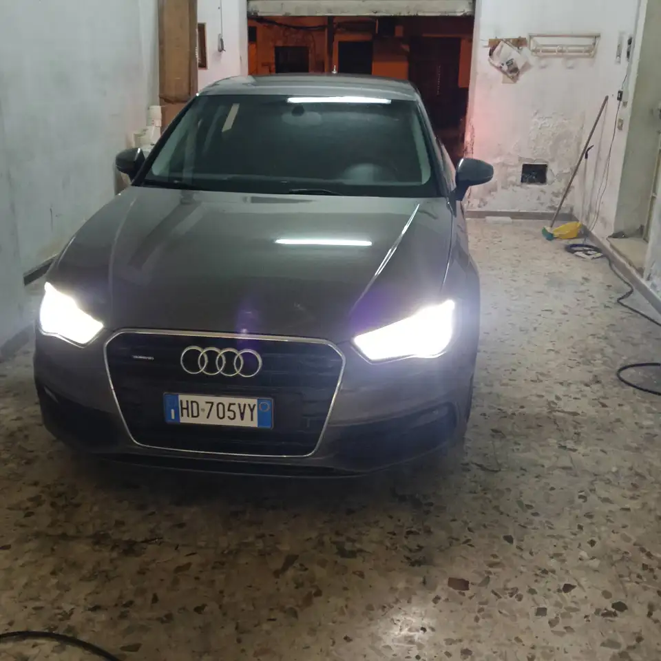 Audi A3 A3 III Sportback 2.0 tdi Ambition quattro — photo 1 of 9