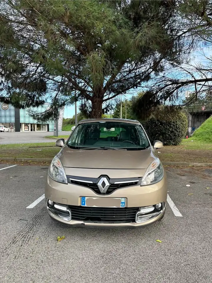 Renault Grand Scenic Grand ScÃ©nic dCi 110  Energy eco2 Loung