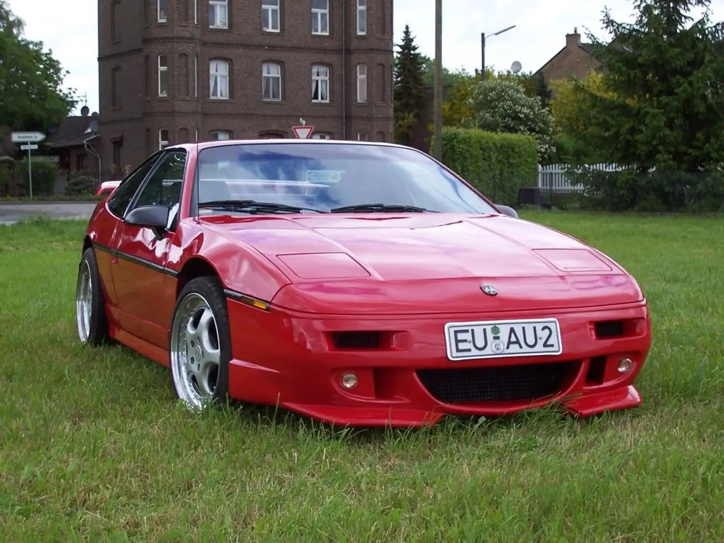 Pontiac Fiero Piros - 1